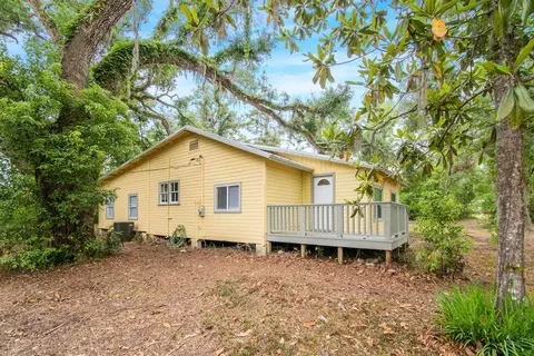 Exterior - 2851 E Dorman Peacock Rd, Perry, FL 32348 photo 3 of 10