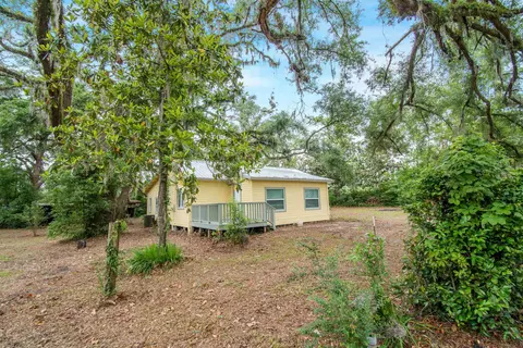 Exterior - 2851 E Dorman Peacock Rd, Perry, FL 32348 photo 5 of 10