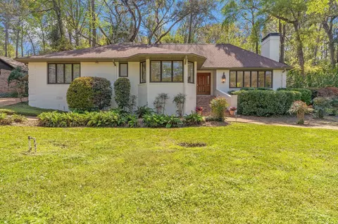 2570 Noble Dr, Tallahassee, FL 32308