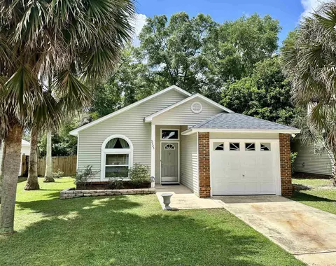 5525 Green Meadows Ct, Tallahassee, FL 32303