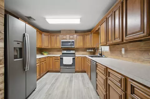 Kitchen - 319 Glenridge Rd, Perry, FL 32348 photo 2 of 2