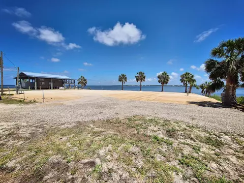 21851 N Gulfview Dr, Perry, FL 32348 photo 5