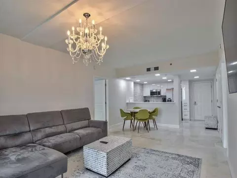 300 S Duval St #2006, Tallahassee, FL 32301