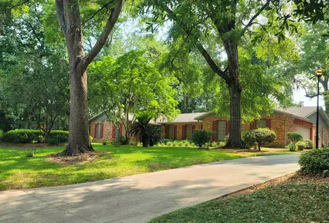 3705 Foxford Cir, Tallahassee, FL 32309