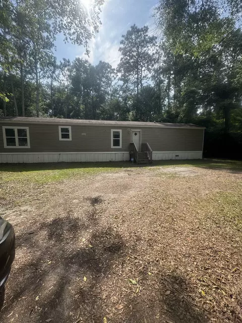 10052 Green Fountain Rd, Tallahassee, FL 32305
