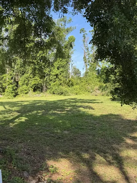 0 Chateau Ln #2, Tallahassee, FL 32311