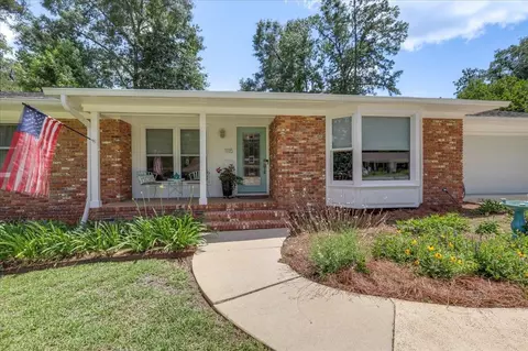 1115 Sandhurst Dr, Tallahassee, FL 32312