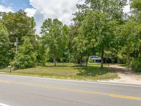 1330 Dr Mlk Jr Memorial Rd, Crawfordville, FL 32327