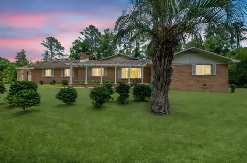 3145 Parkridge Dr, Tallahassee, FL 32305