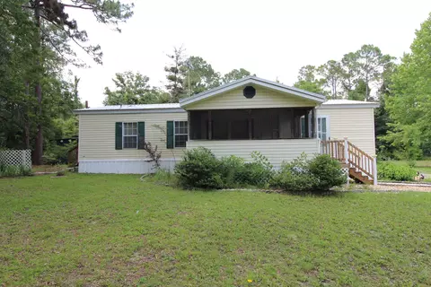 26 Robin Nest Ln, Crawfordville, FL 32327