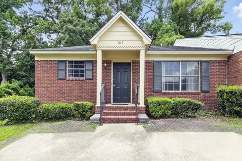 817 Jamestown Ct, Tallahassee, FL 32308