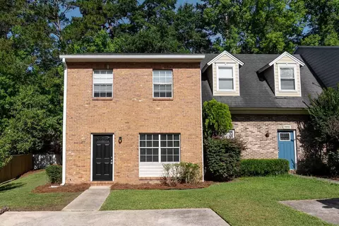 2382 Gregory Dr, Tallahassee, FL 32303