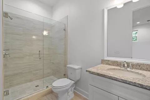 Bath - 5752 Bascom Ln, Tallahassee, FL 32309 photo 8 of 8