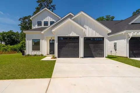 Exterior - 5752 Bascom Ln, Tallahassee, FL 32309 photo 2 of 6