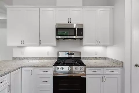 Kitchen - 5752 Bascom Ln, Tallahassee, FL 32309 photo 3 of 4