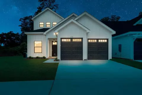 Exterior - 5752 Bascom Ln, Tallahassee, FL 32309 photo 5 of 6