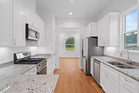 Entry Way - 5752 Bascom Ln, Tallahassee, FL 32309 photo 1 of 2