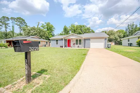 3229 Hester Dr, Tallahassee, FL 32309