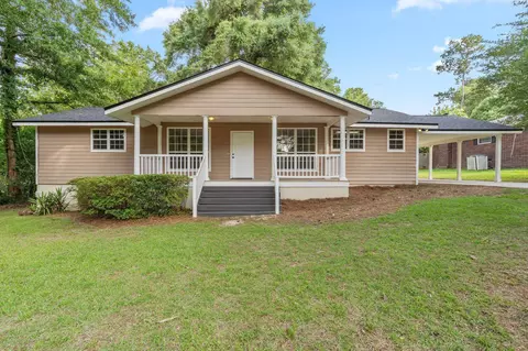 2103 Queenswood Dr, Tallahassee, FL 32303