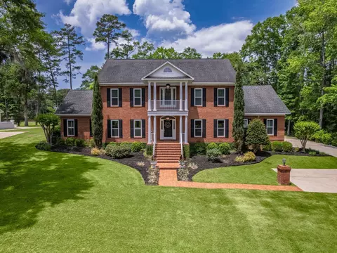 8832 Winged Foot Dr, Tallahassee, FL 32312