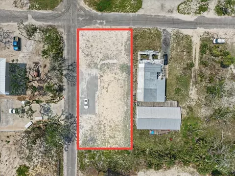 9 NE First St, Steinhatchee, FL 32359 photo 4