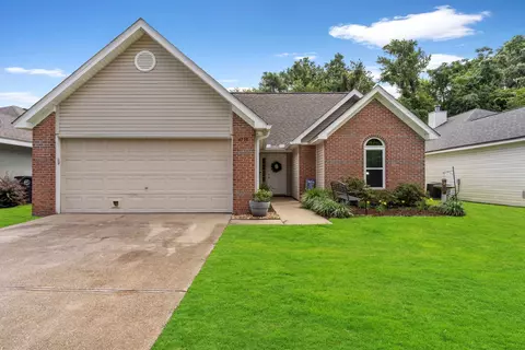 4353 Cool Emerald Dr, Tallahassee, FL 32303