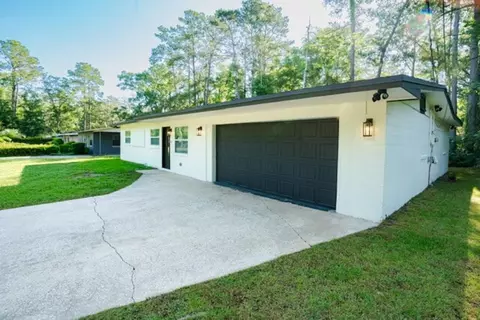 3313 N Ridge Rd, Tallahassee, FL 32305
