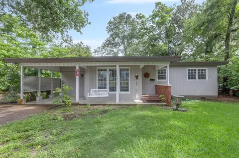 1821 Jackson Bluff Rd, Tallahassee, FL 32304
