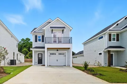 3745 Meadow Vista Ln, Tallahassee, FL 32308