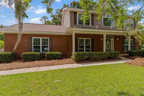 438 Meadow Ridge Dr, Tallahassee, FL 32312