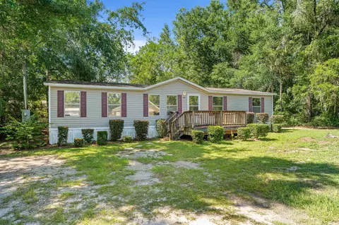 34 Eighth Ave, Crawfordville, FL 32327