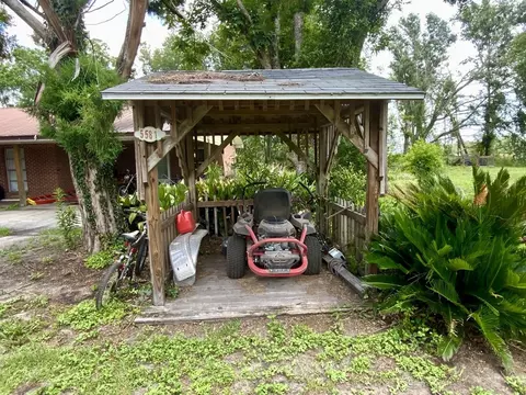 Exterior - 5581 S Sr 53, Madison, FL 32340 photo 9 of 9