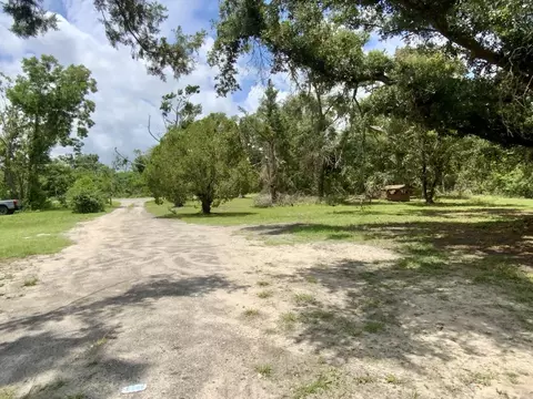 Exterior - 5581 S Sr 53, Madison, FL 32340 photo 8 of 9
