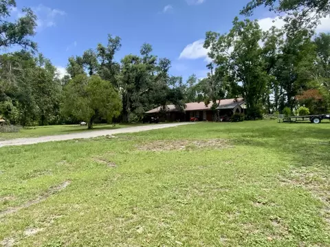 Exterior - 5581 S Sr 53, Madison, FL 32340 photo 3 of 9