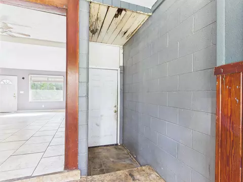 710 W Julia St, Perry, FL 32347 photo 11