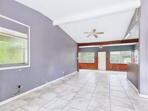 710 W Julia St, Perry, FL 32347 photo 9