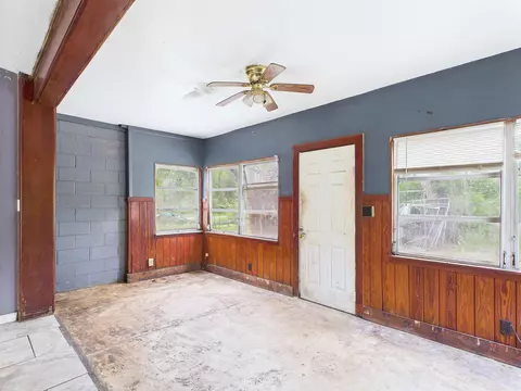 710 W Julia St, Perry, FL 32347 photo 10