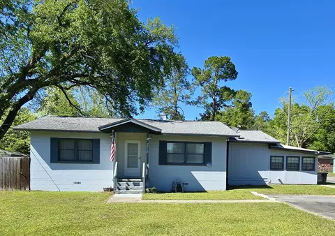 2612 W Tharpe St, Tallahassee, FL 32303