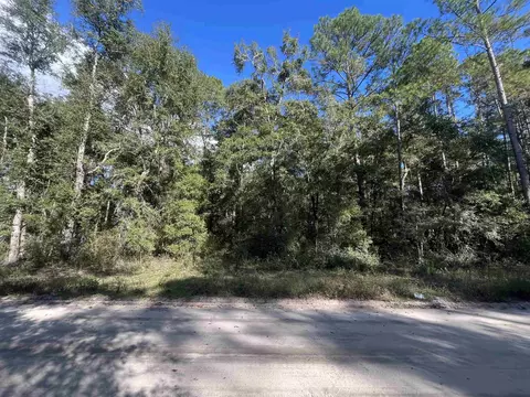 13 Rutland Road, Crawfordville, FL 32327