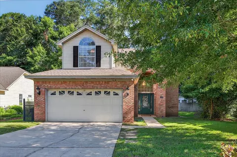 128 Sugar Plum Dr, Tallahassee, FL 32312