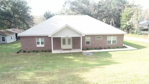 3034 Lakeshore Dr, Tallahassee, FL 32312