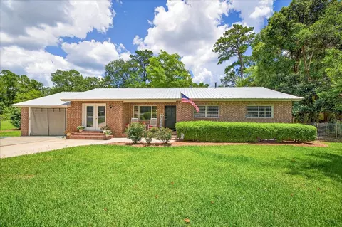 1727 Lonnie Rd, Tallahassee, FL 32308
