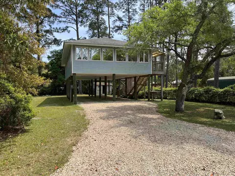 63 Suwannee Ave, Panacea, FL 32346