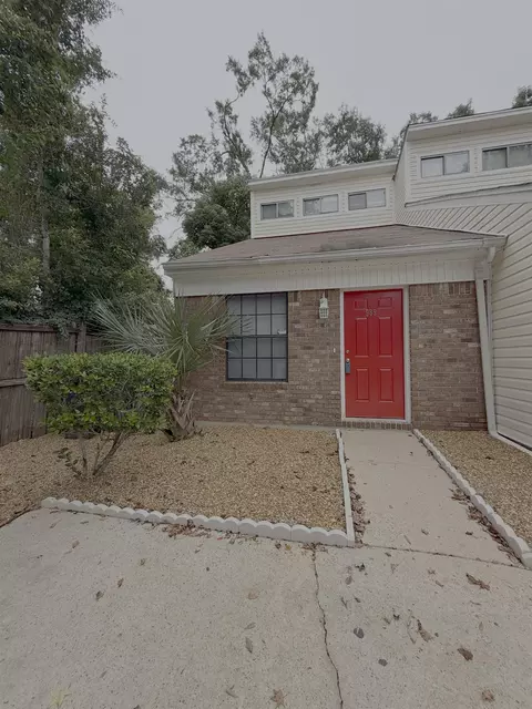 989 Sutor Rd, Tallahassee, FL 32311