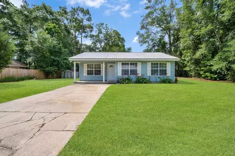 99 Susquehanna Trl, Crawfordville, FL 32327