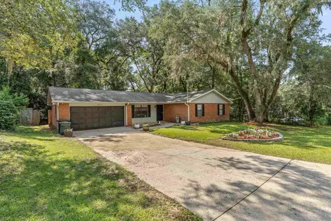2214 Yaupon Dr, Tallahassee, FL 32303