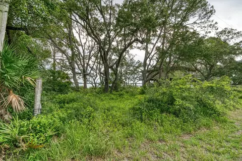 175 Harbor Cir, Alligator Point, FL 32346