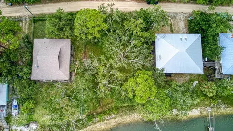175 Harbor Cir, Alligator Point, FL 32346 photo 4