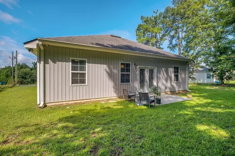 Exterior - 491 Sand Pine Cir, Midway, FL 32343 photo 3 of 3