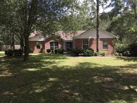 219 Mulberry Cir, Crawfordville, FL 32327